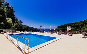 Petrino Apartments Parga 4*